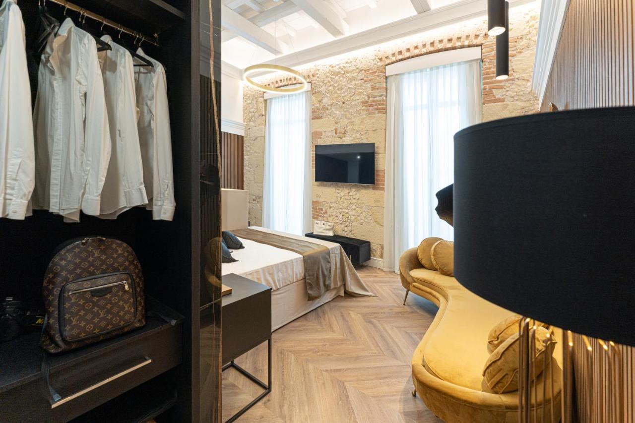 Nero Luxury Suites Cagliari Bagian luar foto